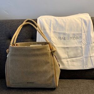 Michael Kors “Isla” Lg Handbag. New with Tags.